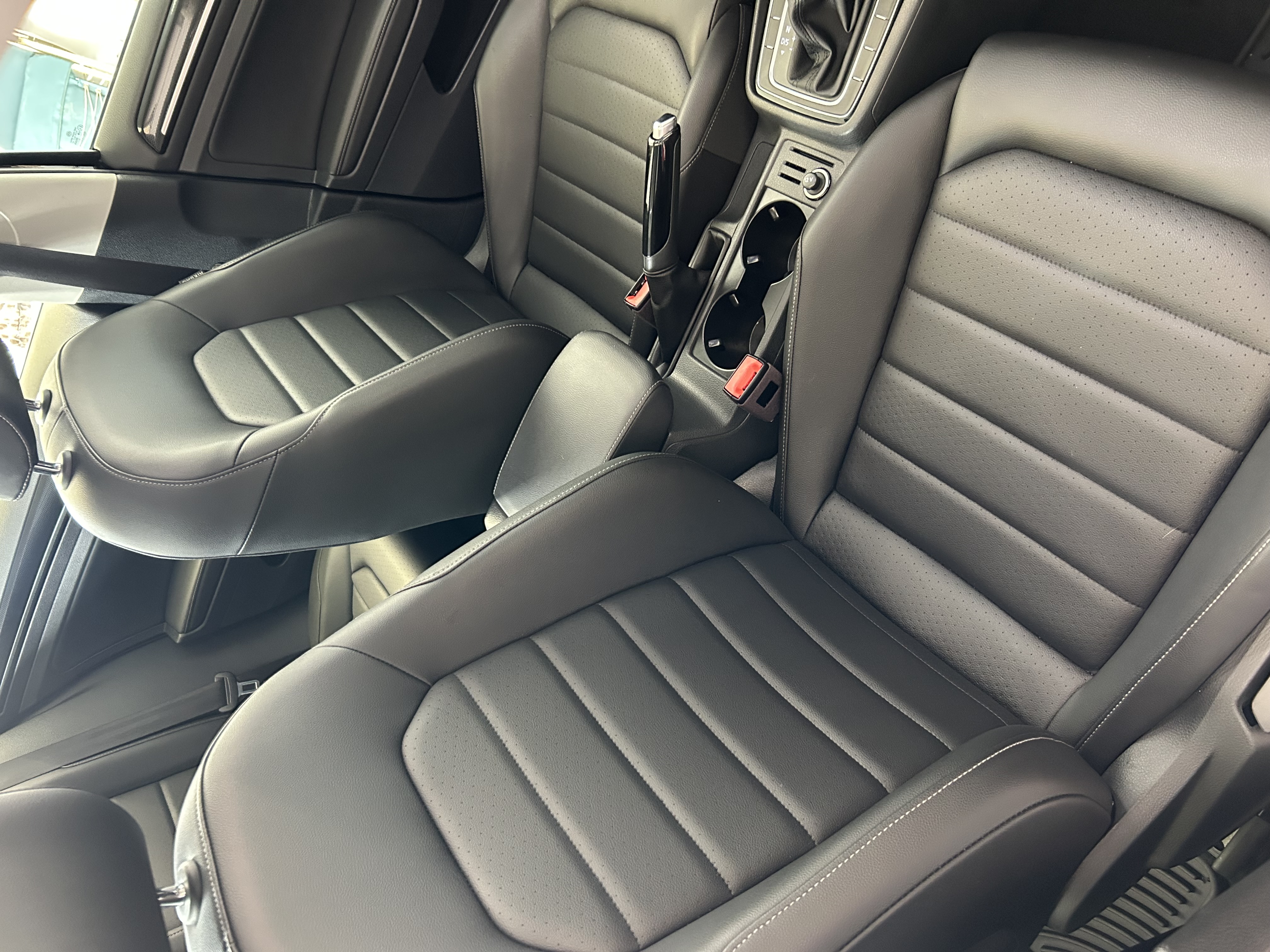 Used 2017 Volkswagen Golf SEL FWD image 20