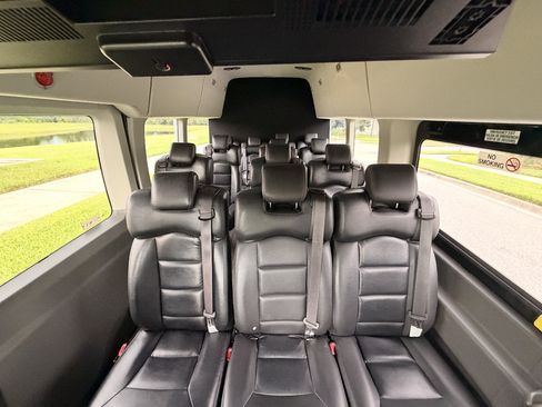 Used 2023 Ford Transit 350 XL RWD image 5