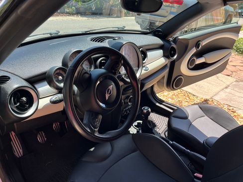 Used 2013 MINI Cooper Roadster S image 8