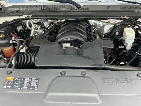 Used 2015 GMC Yukon SLT w/ Open Road Package image 8