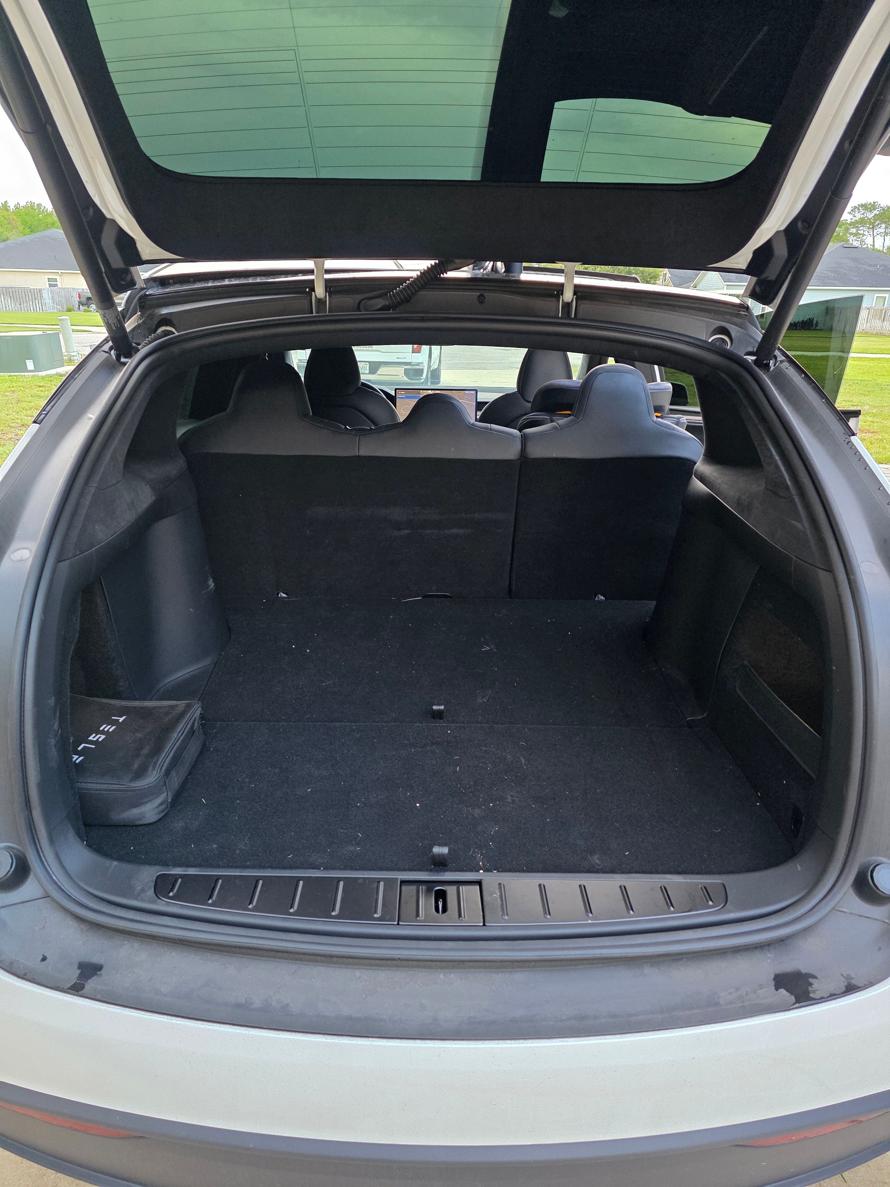 Used 2025 Tesla Model X AWD/4WD image 6