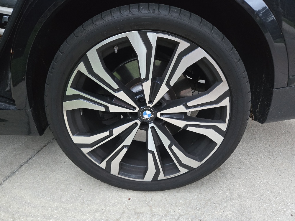 Used 2024 BMW X7 M60i w/ Executive Package AWD/4WD image 26