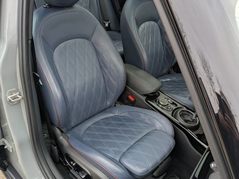 Used 2019 MINI Cooper Clubman S w/ Driver Assistance Package image 13