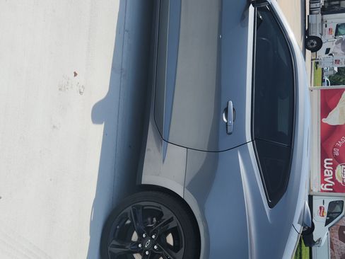 Used 2021 Chevrolet Camaro LT image 5