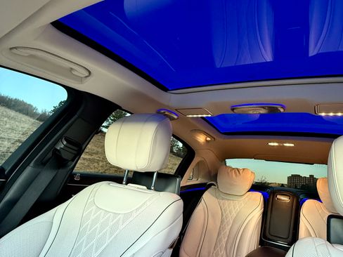 Used 2020 Mercedes-Benz Maybach S 560 4MATIC image 19