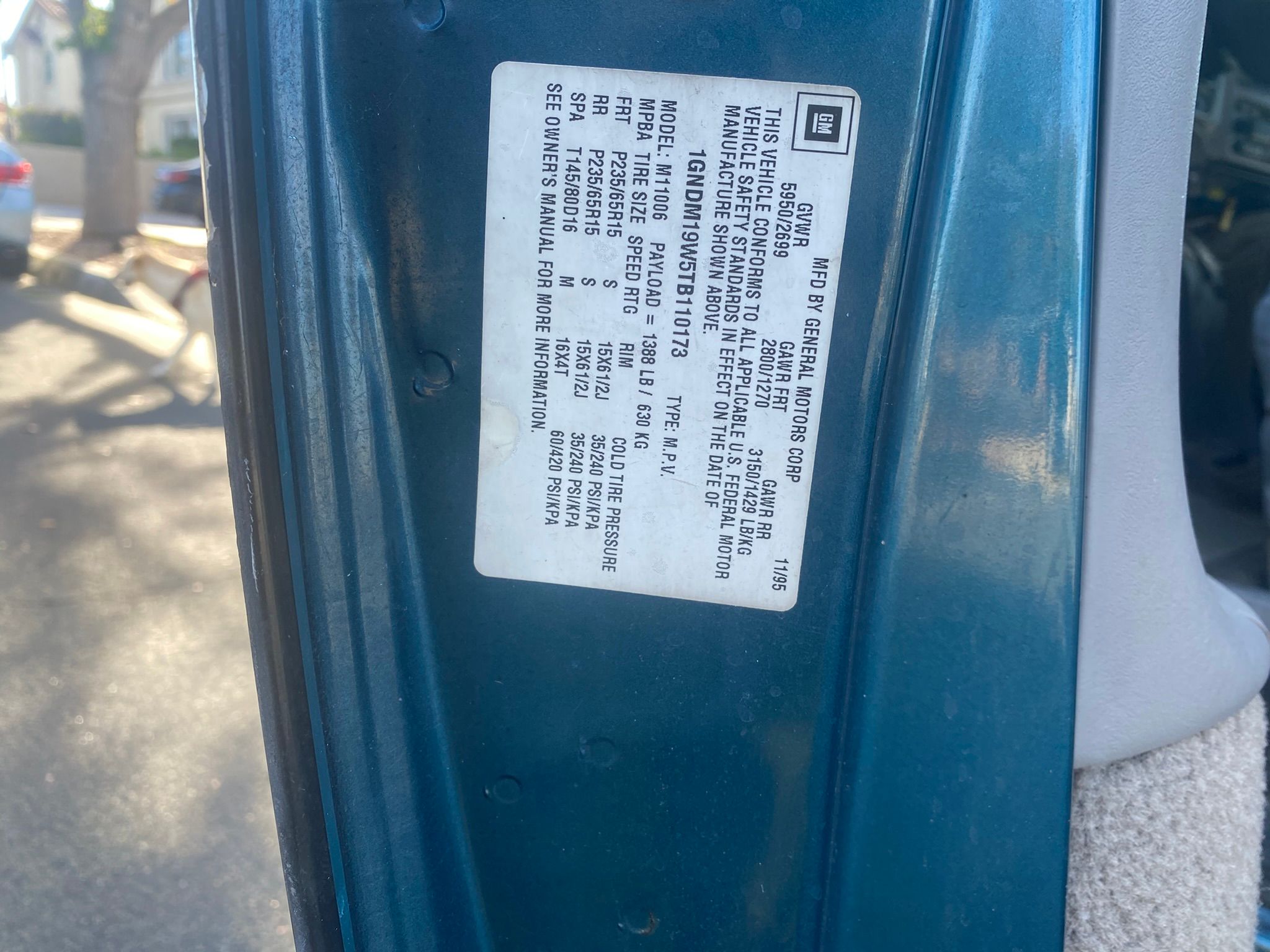 Used 1996 Chevrolet Astro Passenger RWD image 4
