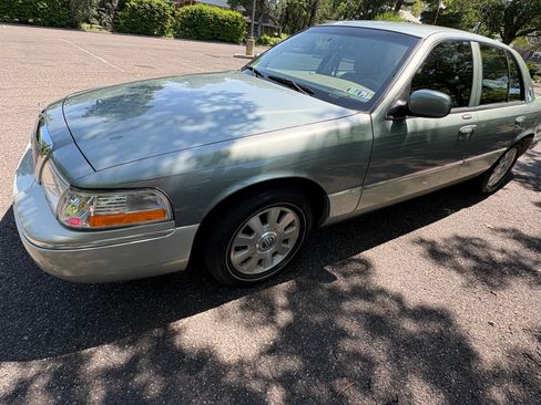 Used 2005 Mercury Grand Marquis GS RWD image 19