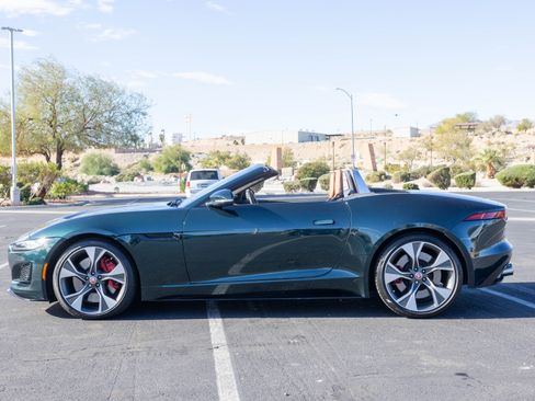 Used 2022 Jaguar F-TYPE R-Dynamic image 9