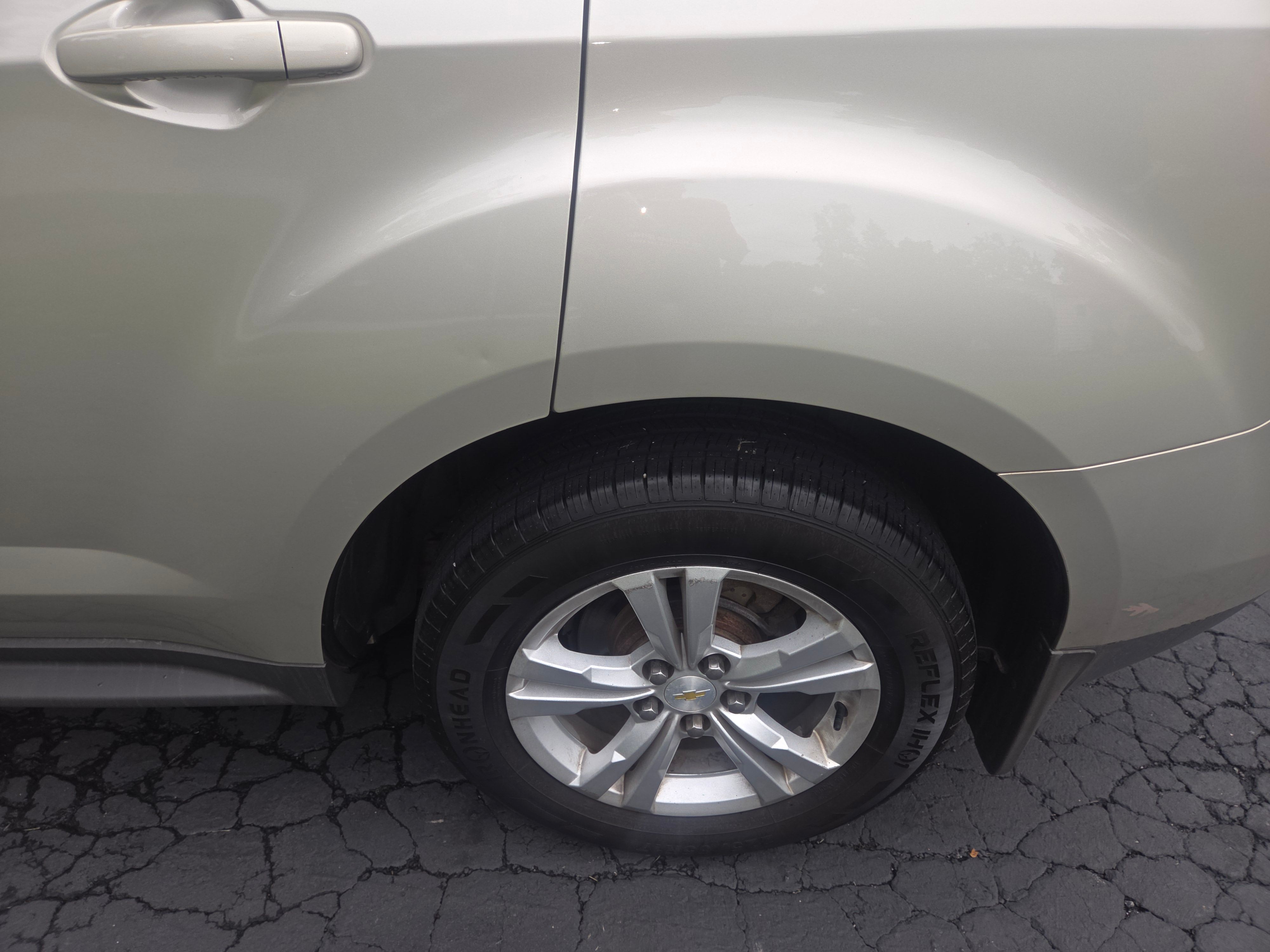Used 2015 Chevrolet Equinox LS w/ LPO, Protection Package FWD image 21