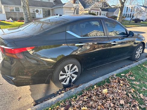 Used 2019 Nissan Altima 2.5 S image 4