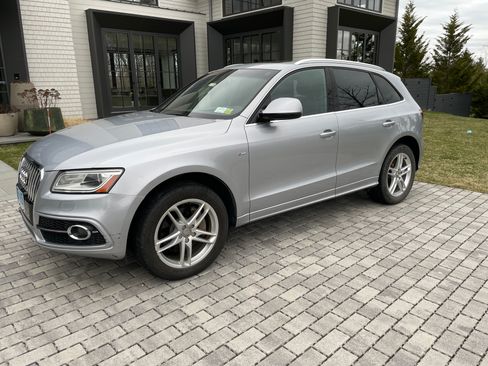 Used 2016 Audi Q5 3.0T Premium Plus image 2