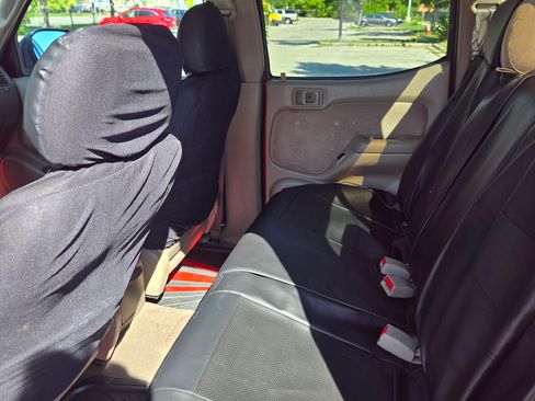 Used 2003 Toyota Tacoma PreRunner image 10