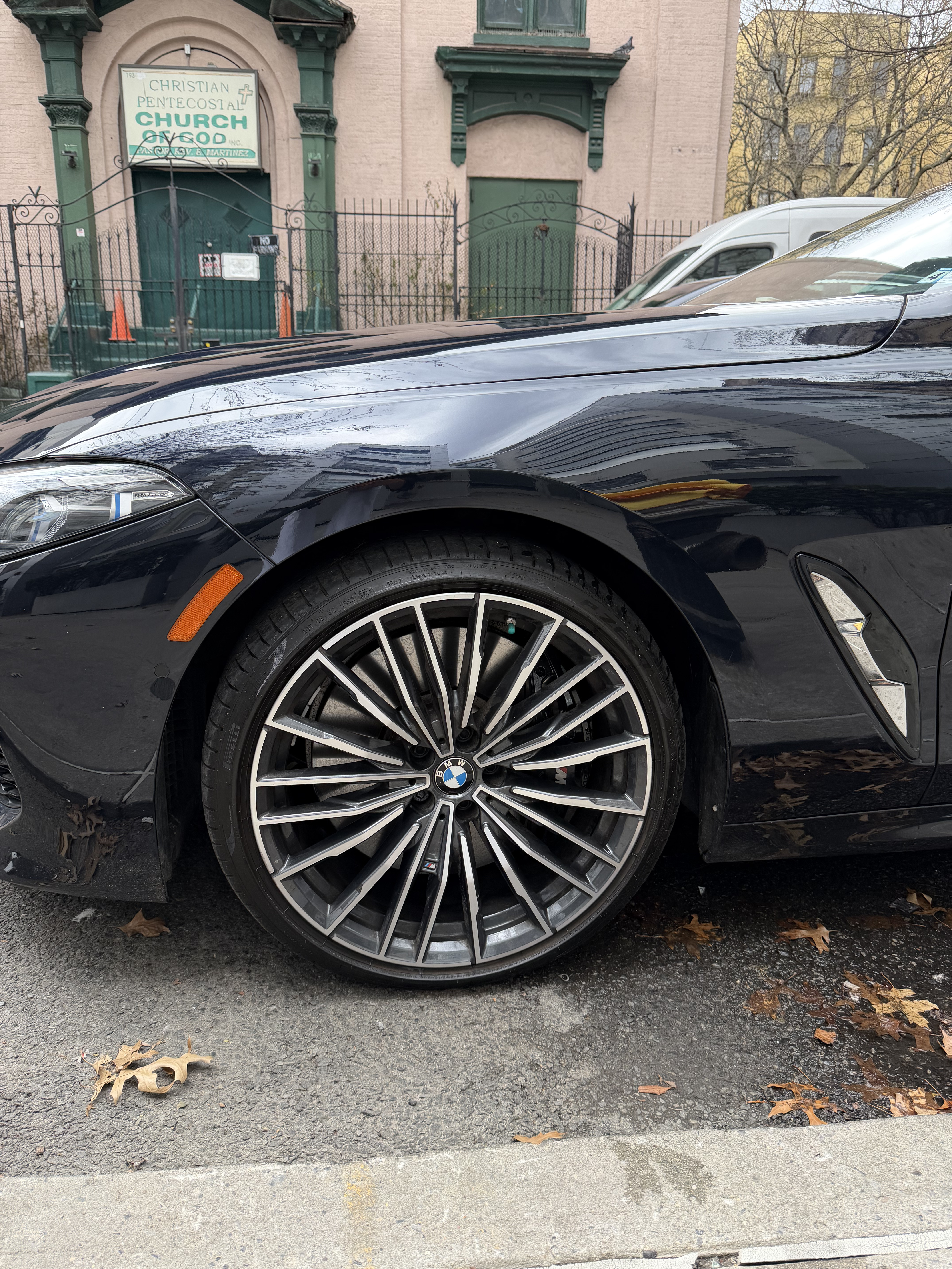 Used 2022 BMW M850i Gran Coupe xDrive w/ Comfort Seating Package AWD/4WD image 2