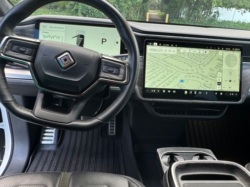 Used 2022 Rivian R1S Launch Edition image 5