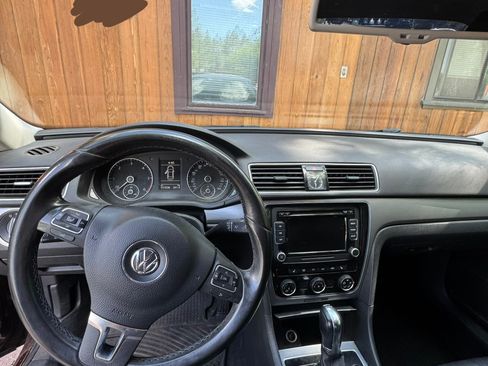 Used 2014 Volkswagen Passat TDI SE FWD image 12