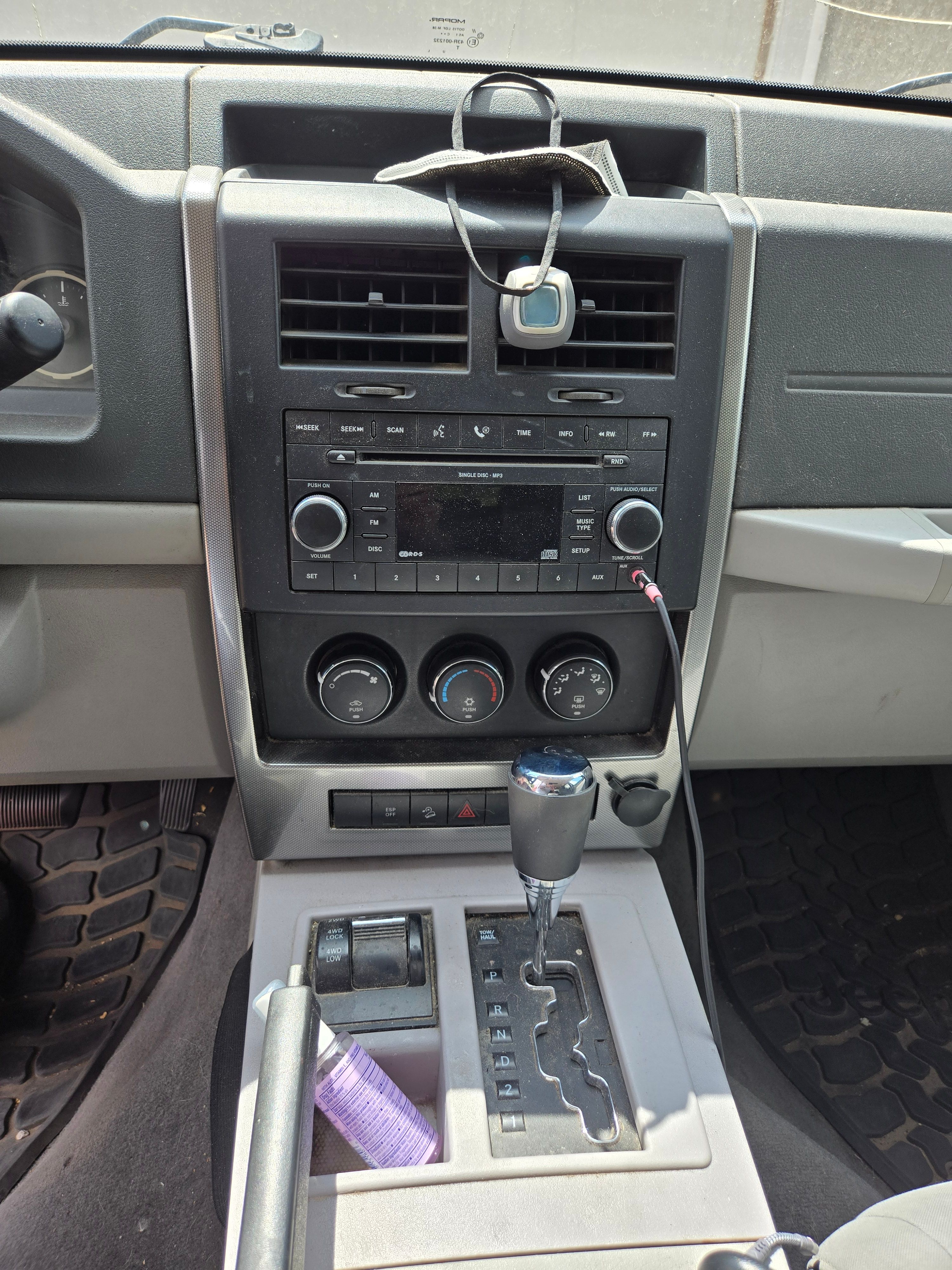 Used 2008 Jeep Liberty Sport w/ Popular Equipment Group AWD/4WD image 30