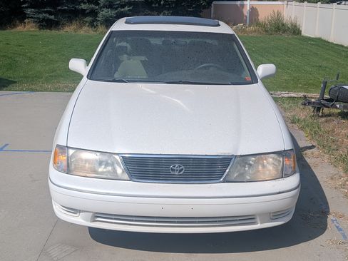 Used 1999 Toyota Avalon XL w/ PWR Seat Pkg FWD image 5