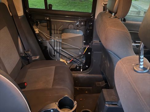 Used 2011 Jeep Patriot Latitude AWD/4WD image 8