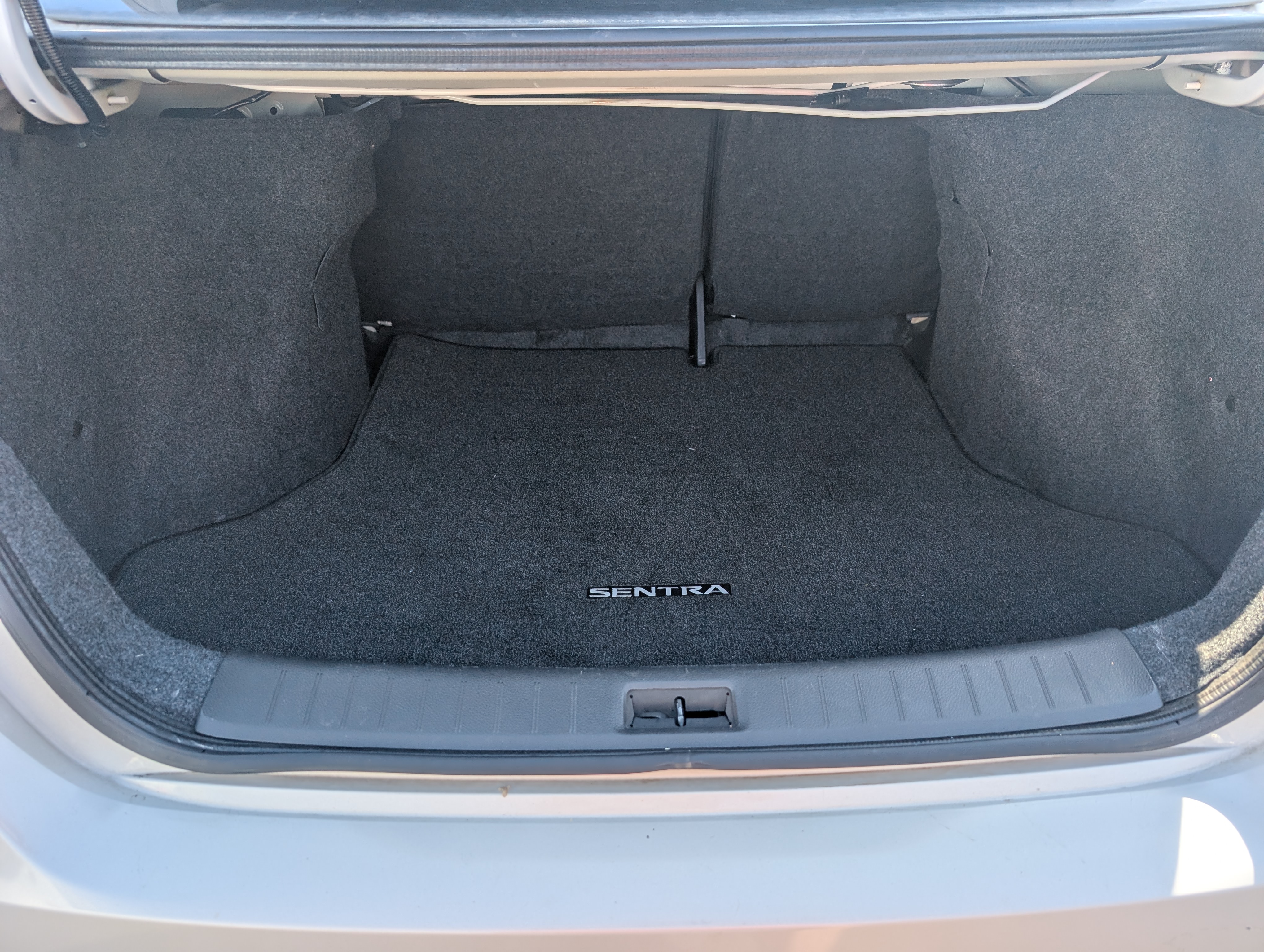 Used 2014 Nissan Sentra SV FWD image 14
