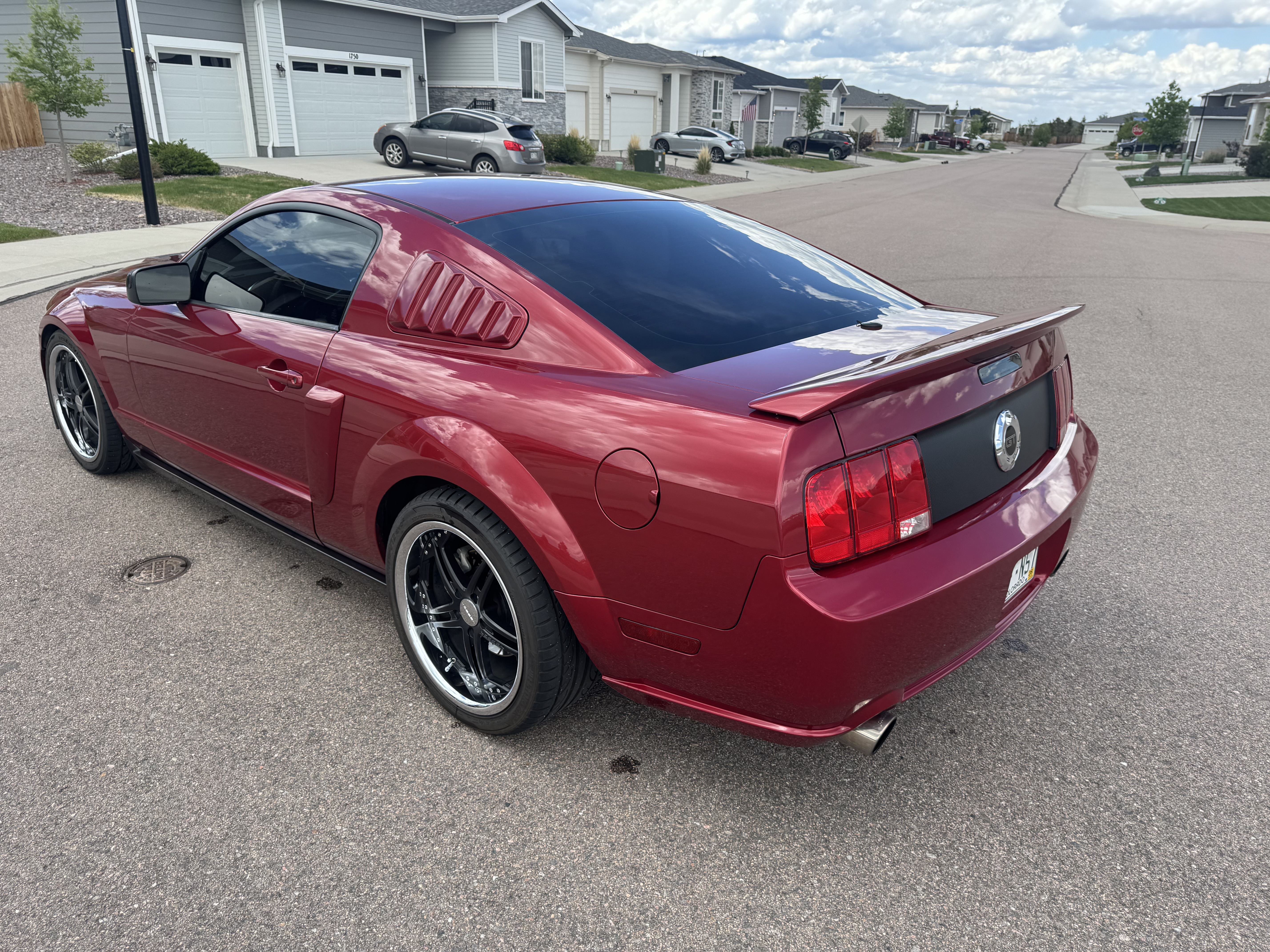Used 2005 Ford Mustang GT Premium RWD image 11