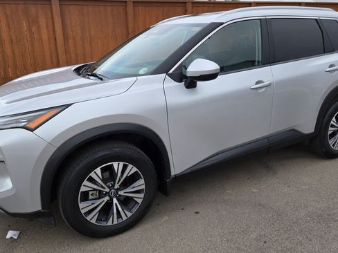 Used 2023 Nissan Rogue SV w/ SV Premium Package AWD/4WD image 1