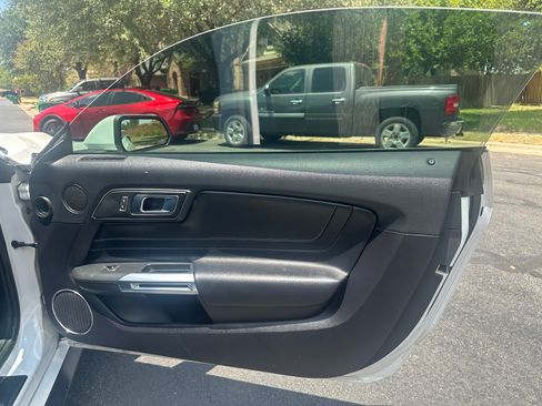 Used 2019 Ford Mustang Premium w/ Equipment Group 201A RWD image 19