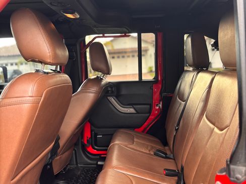 Used 2015 Jeep Wrangler Unlimited Sport w/ Quick Order Package 24S image 10