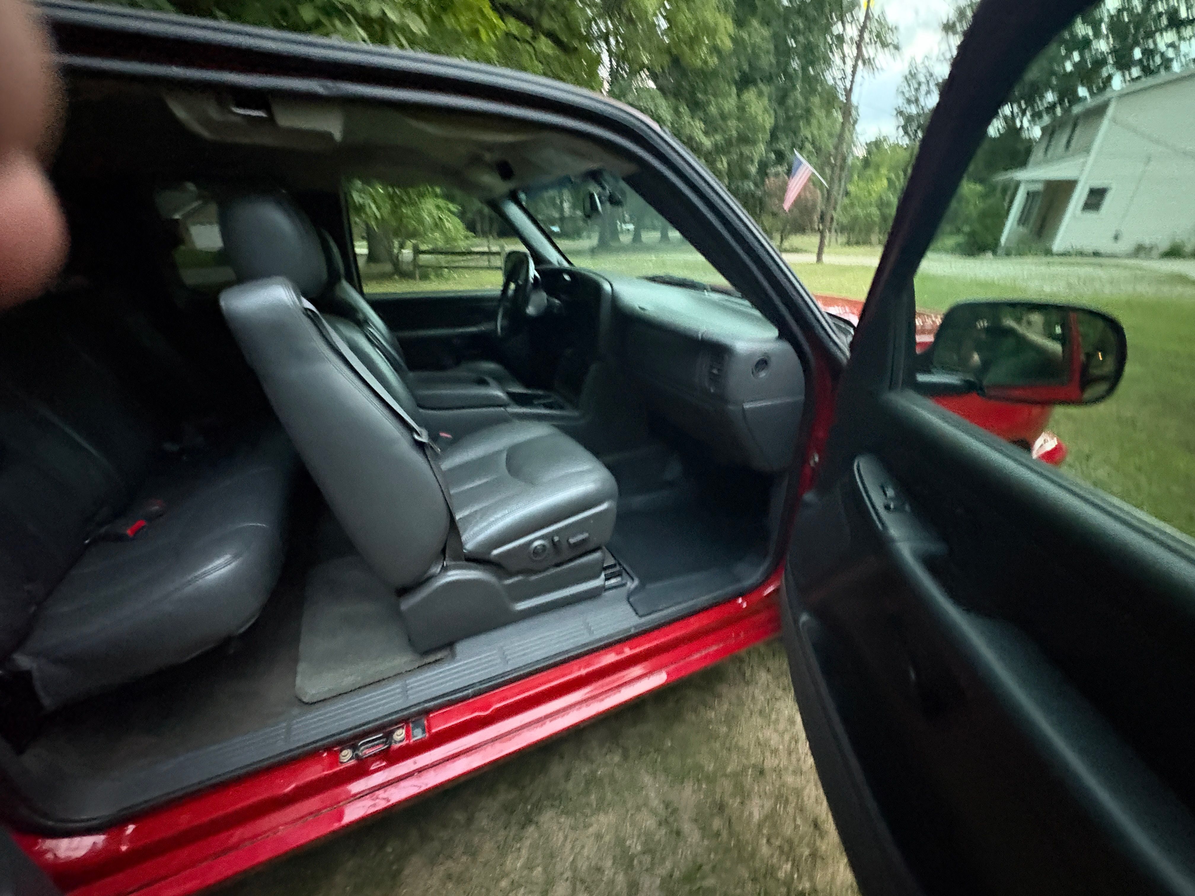 Used 2005 Chevrolet Silverado 1500 SS w/ Safe And Sound Package AWD/4WD image 9
