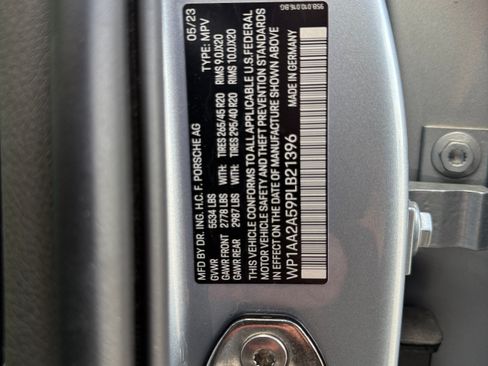 Used 2023 Porsche Macan image 21