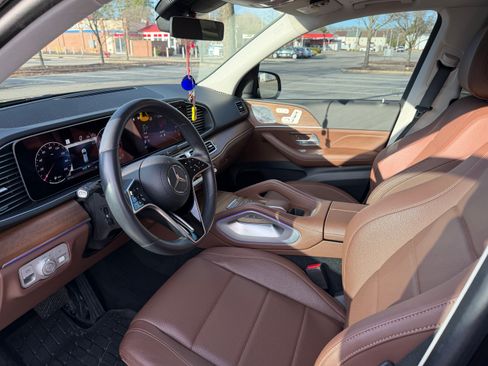 Used 2024 Mercedes-Benz GLE 450 4MATIC image 12