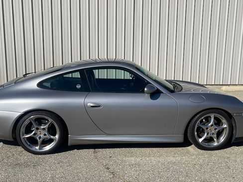 Used 2004 Porsche 911 GT3 RS image 2