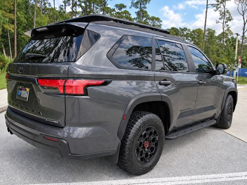 Used 2025 Toyota Sequoia TRD Pro AWD/4WD image 4