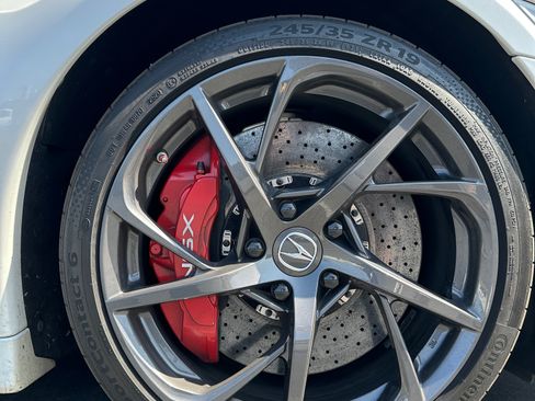 Used 2020 Acura NSX image 28