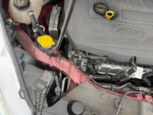 Used 2017 Ford Escape Titanium FWD image 20