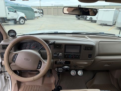 Used 2000 Ford F350 4x4 Crew Cab DRW Super Duty image 13