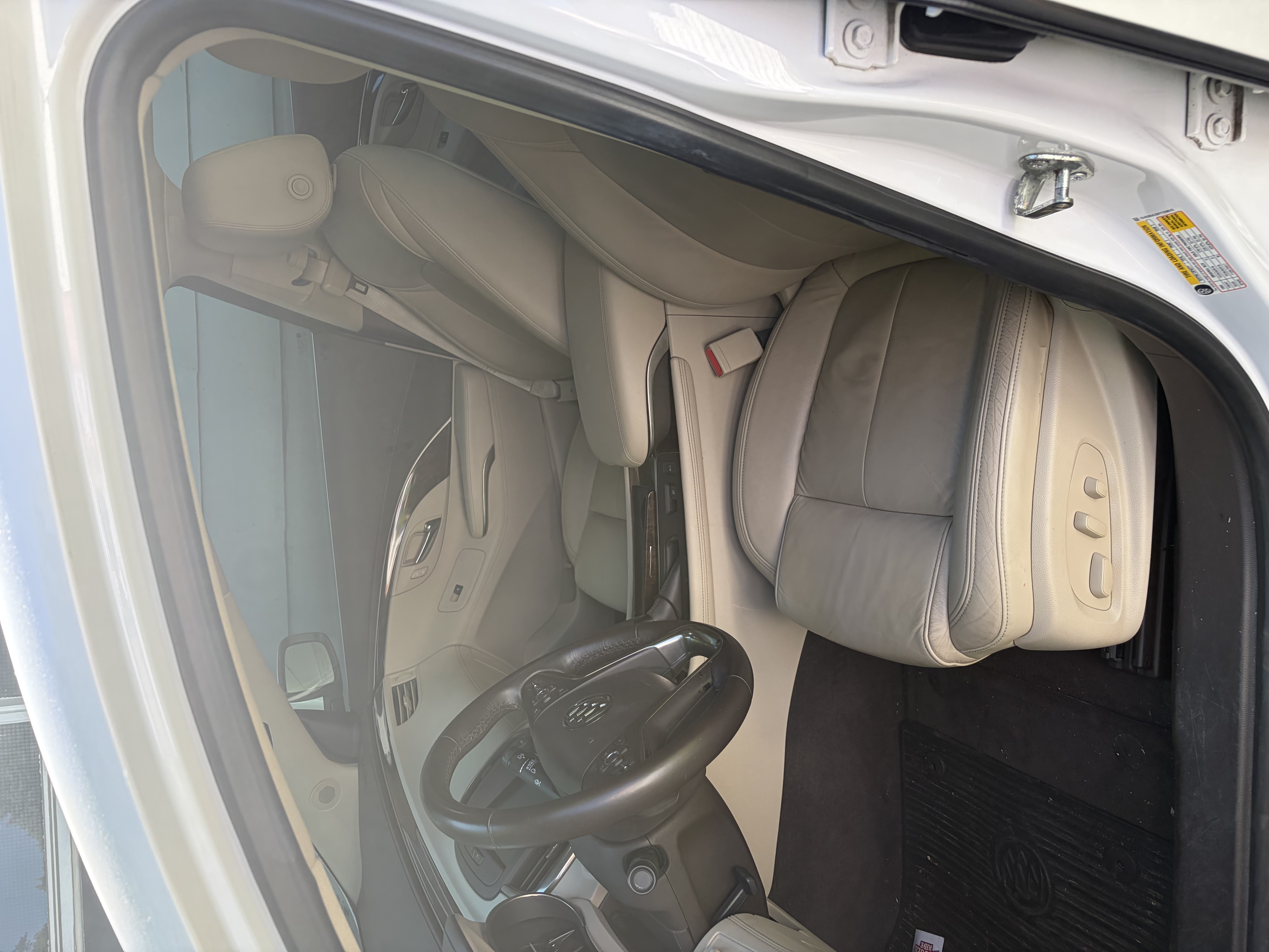 Used 2015 Buick LaCrosse Leather w/ Driver Confidence Package #1 FWD image 9