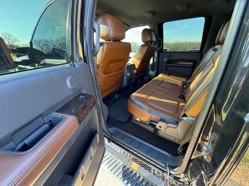 Used 2014 Ford F350 Platinum image 18