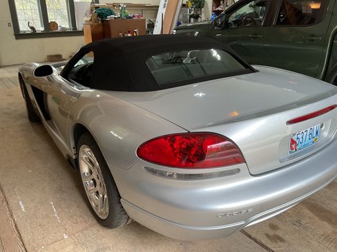 Used 2003 Dodge Viper SRT-10 RWD image 10