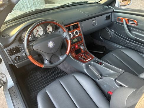Used 2003 Mercedes-Benz SLK 320 image 10
