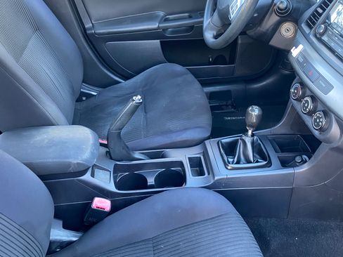 Used 2015 Mitsubishi Lancer ES image 8