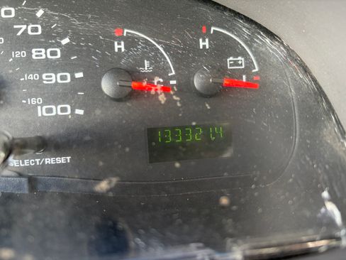 Used 2006 Ford E-350 and Econoline 350 Super Duty image 8