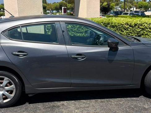 Used 2016 MAZDA MAZDA3 i Sport FWD image 1