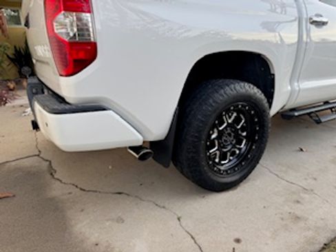 Used 2019 Toyota Tundra Limited image 18