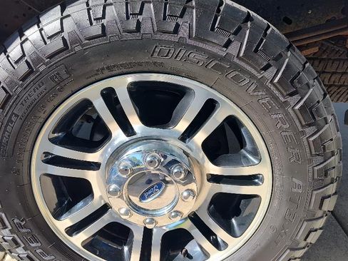 Used 2014 Ford F250 Platinum AWD/4WD image 6