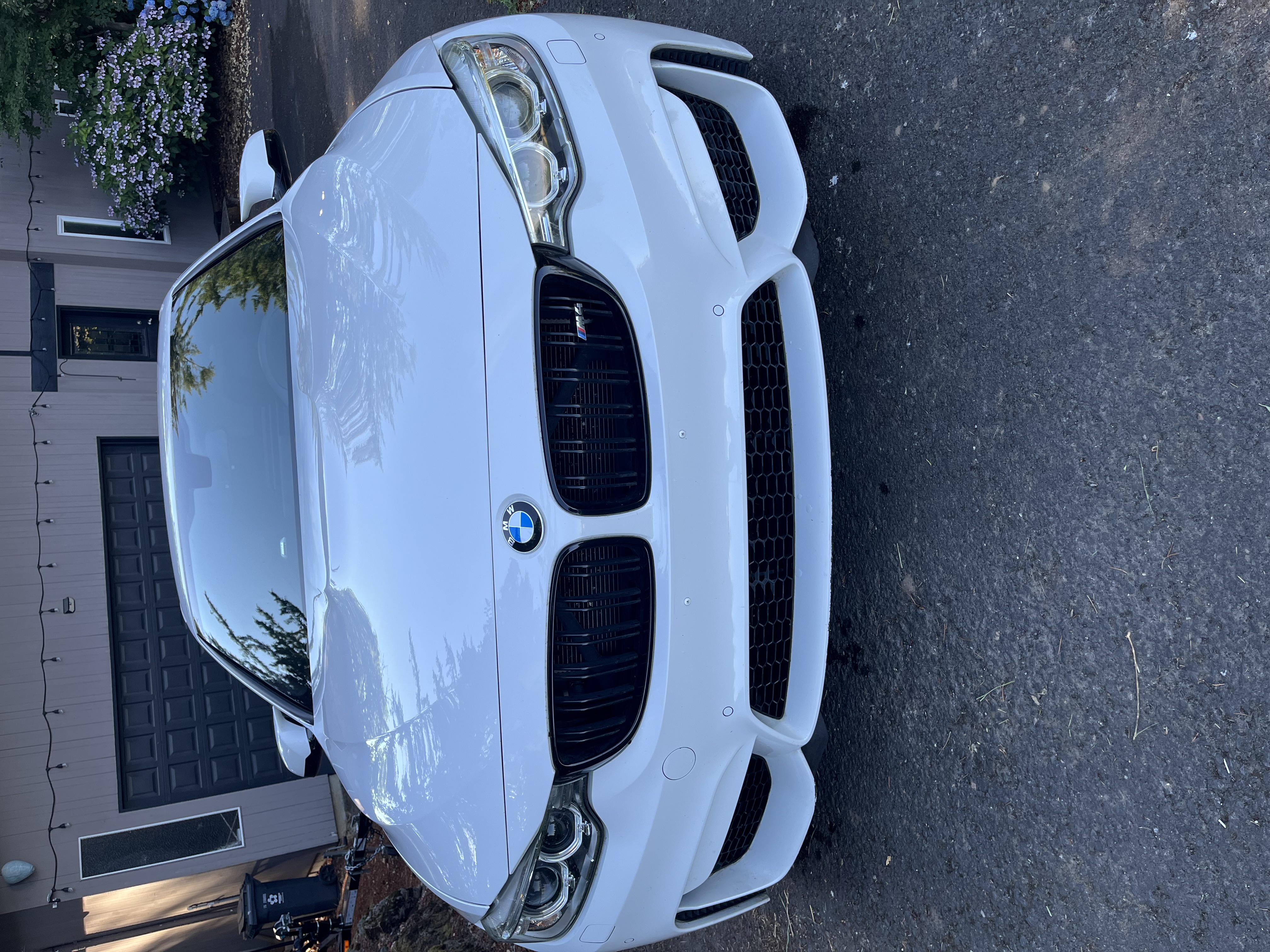 Used 2017 BMW M4 Convertible RWD image 1