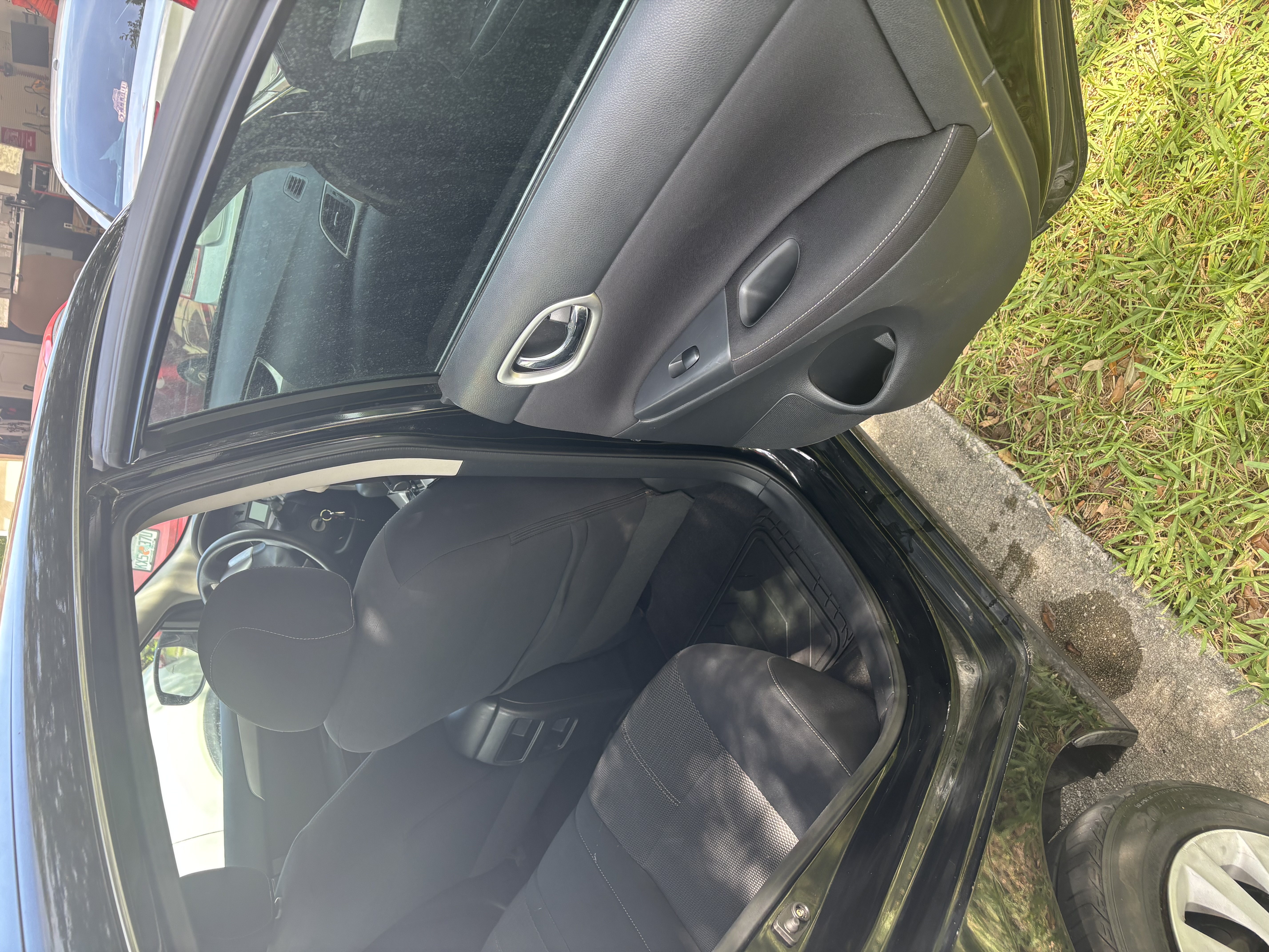 Used 2014 Nissan Sentra S FWD image 8