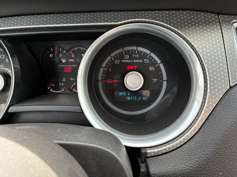 Used 2011 Ford Mustang Shelby GT500 w/ SVT Performance Pkg image 10