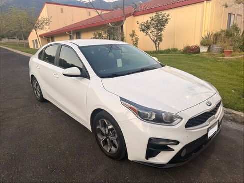 Used 2021 Kia Forte LXS image 4