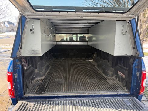 Used 2018 Ford F150 XLT w/ Equipment Group 302A Luxury image 8