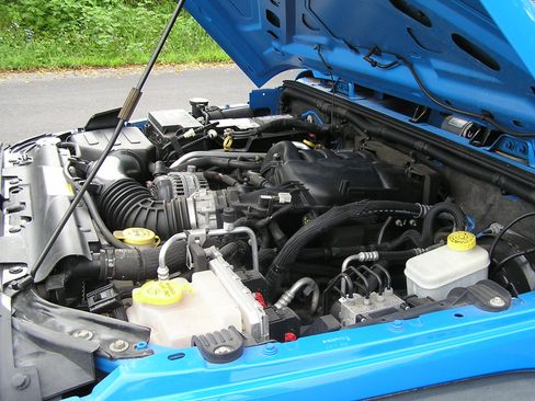 Used 2012 Jeep Wrangler Sport image 10